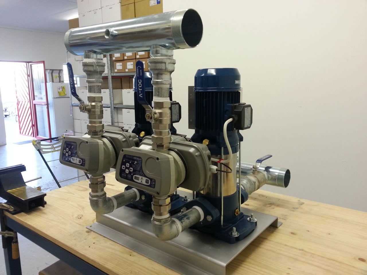 بوستر پمپ آبرسانی و بوستر پمپ آتش نشانی